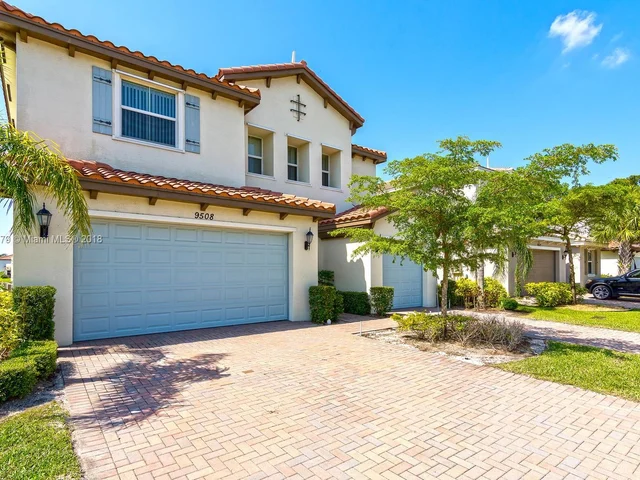 9508 Phipps Ln, Wellington FL 33414