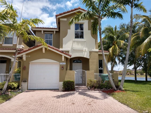 15421 SW 9th Ter, Miami FL 33194