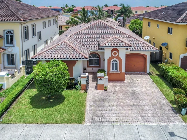 15549 SW 13th Ter, Miami FL 33194