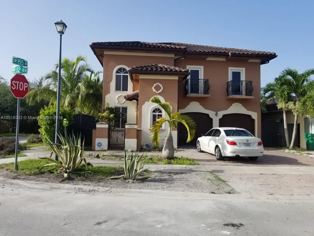 15500 SW 12th Ter, Miami FL 33194