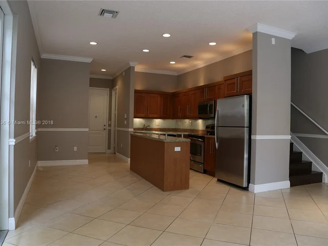 1403 NE 23rd St, Wilton Manors FL 33305