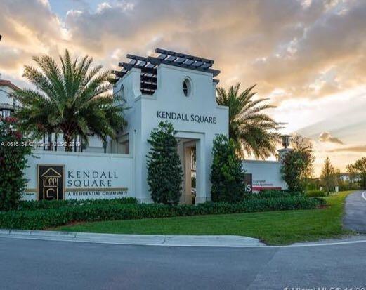 16900 SW 95th St # 16900, Kendall FL 33196
