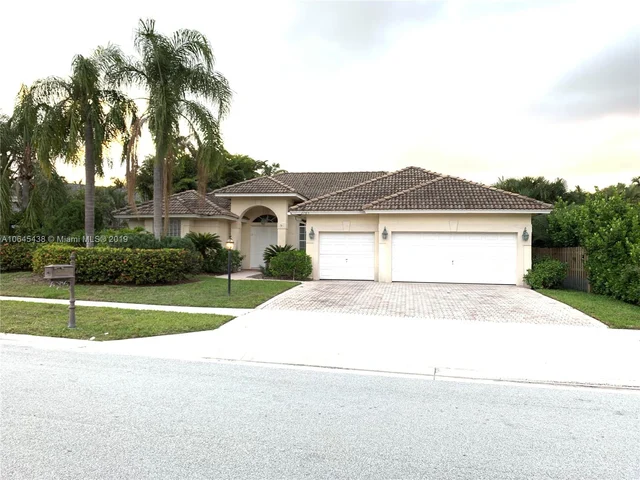 2785 Biarritz DR, Palm Beach FL 33410