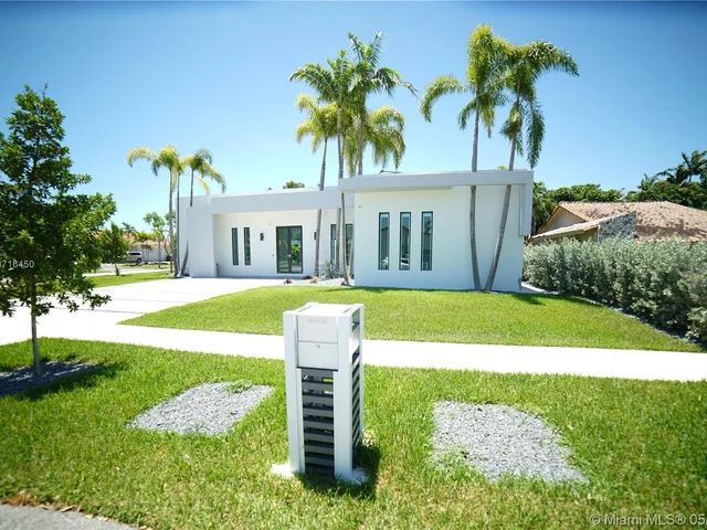 9954 SW 31st Ter, Miami FL 33165