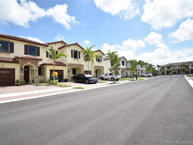 153 SE 33rd Pl, Homestead FL 33033