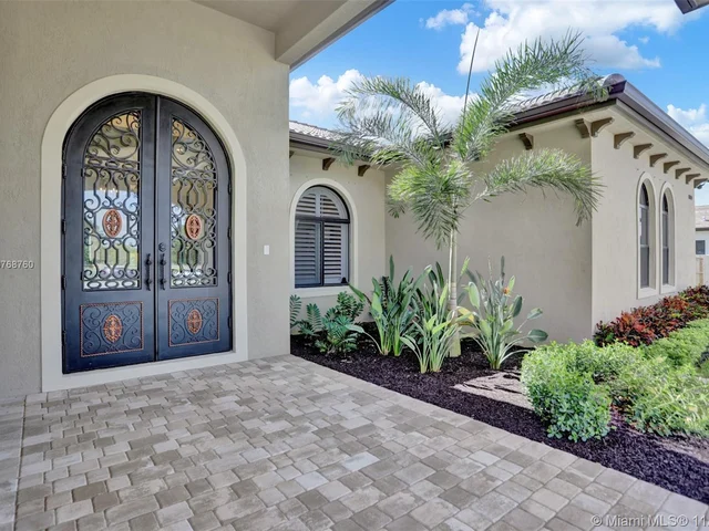 17020 SW 280th St, Homestead FL 33031