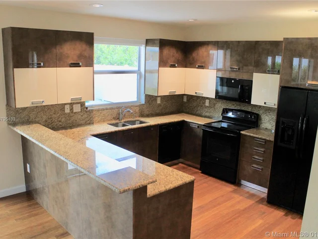 9212 SW 171 CT, Kendall FL 33196