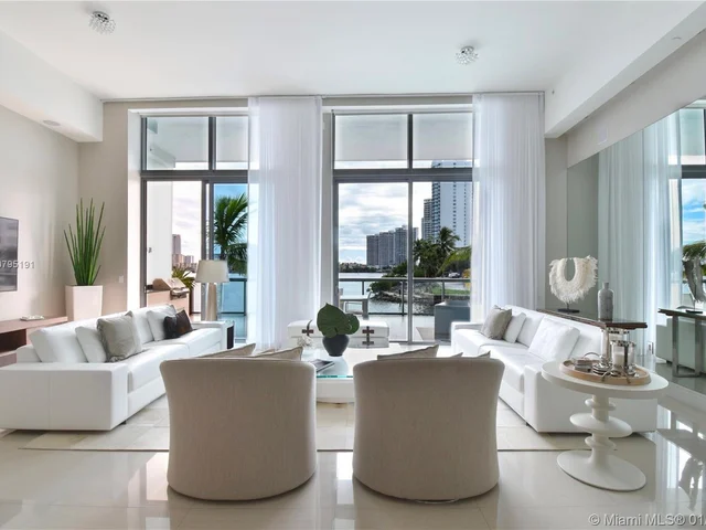 3300 NE 188th St # 109, Aventura FL 33180