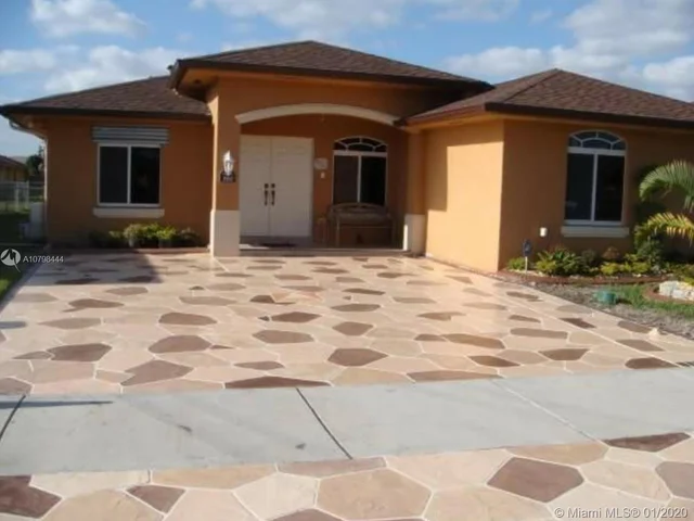 3767 NW 201st Ter, Miami Gardens FL 33055