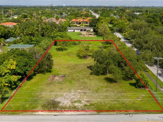 102XX SW 68 ST, Miami FL 33173