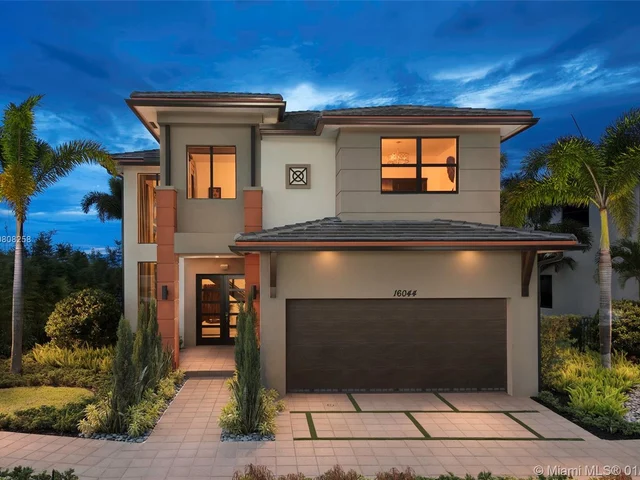 16051 NW 89 CT, Miami Lakes FL 33018