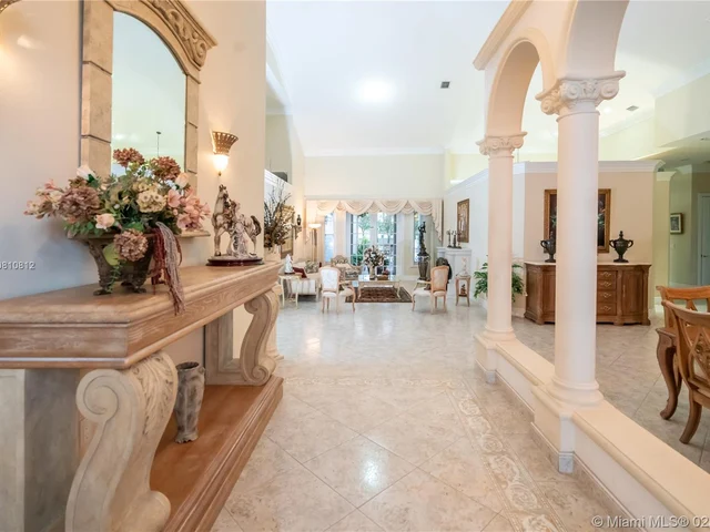 8550 SW 2nd St, Miami FL 33144