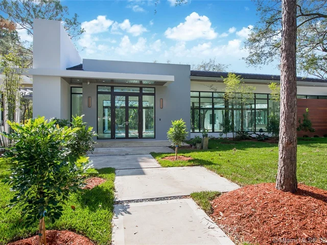 9490 SW 116th St, Miami FL 33176