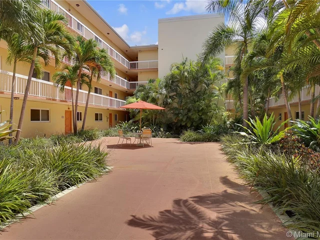 7815 Camino Real # I113, Miami FL 33143