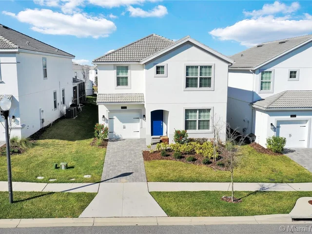 1557 Mulligan Blvd, Davenport FL 33896