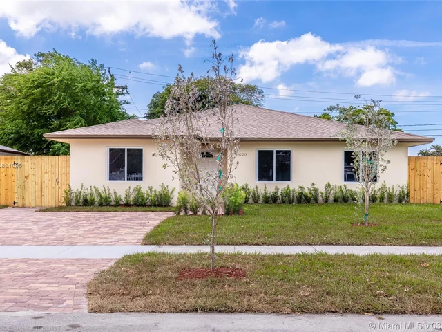 10332 SW 151st Ter, Miami FL 33176