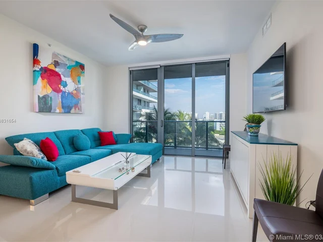 2960 NE 207th St # 715, Aventura FL 33180