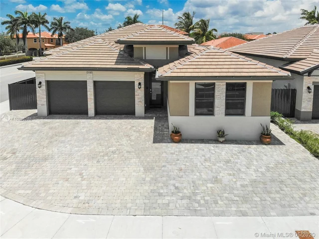 15165 SW 28th St, Miami FL 33185