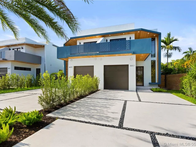 8857 SW 28 Street # 8857, Miami FL 33165