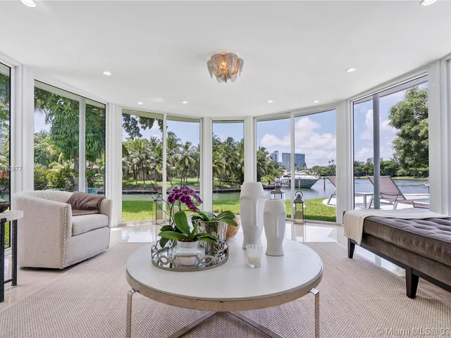 4765 Lake Rd, Miami FL 33137