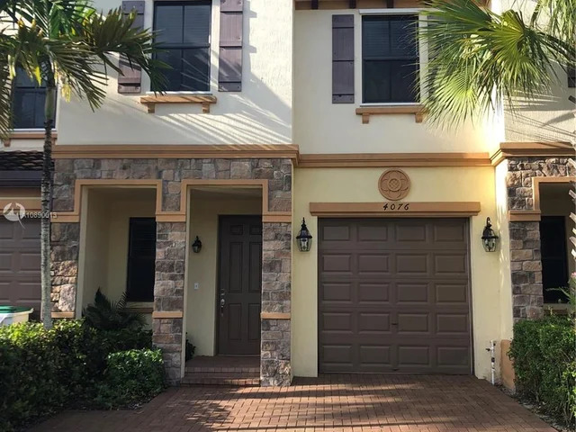 4076 Devenshire Ct, Coconut Creek FL 33073