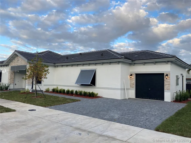 17735 SW 114 ct, Miami FL 33157