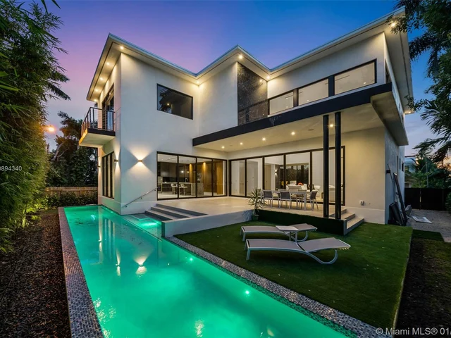 7801 Miami View Dr, North Bay Village FL 33141