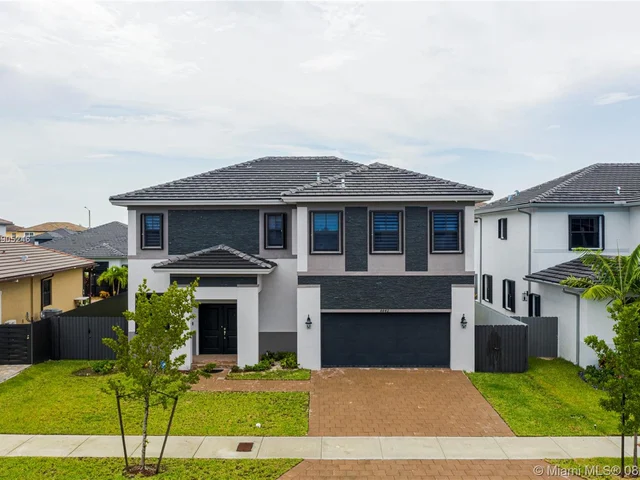 4442 SW 159th Ct, Miami FL 33185