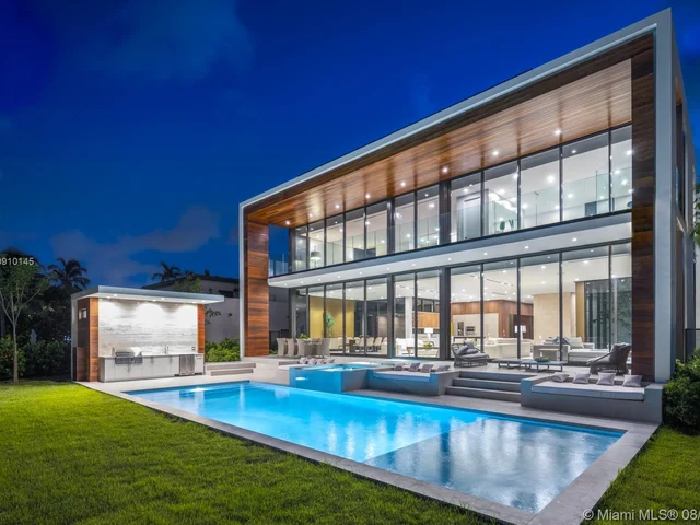 6493 Allison Rd, Miami Beach FL 33141