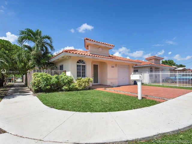 5893 SW 3rd St, Miami FL 33144