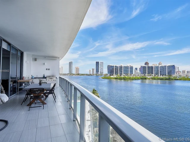 3300 NE 188th St # 513, Aventura FL 33180