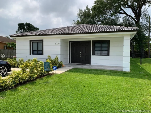 16320 NW 40th Ct, Miami Gardens FL 33054