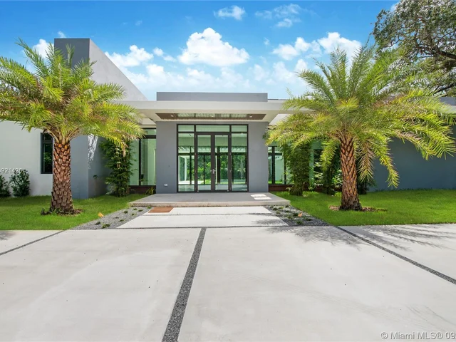 9951 SW 90 ave, Miami FL 33176