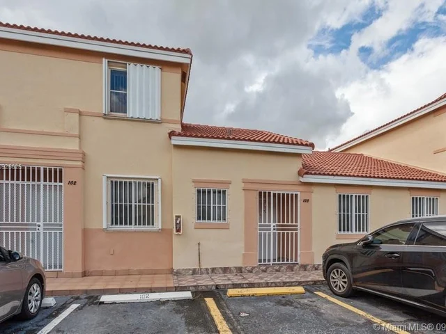 312 NW 114th Ave # 103, Sweetwater FL 33172