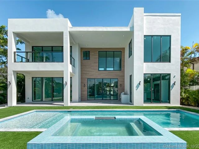 1902 NE 119th Rd, North Miami FL 33181