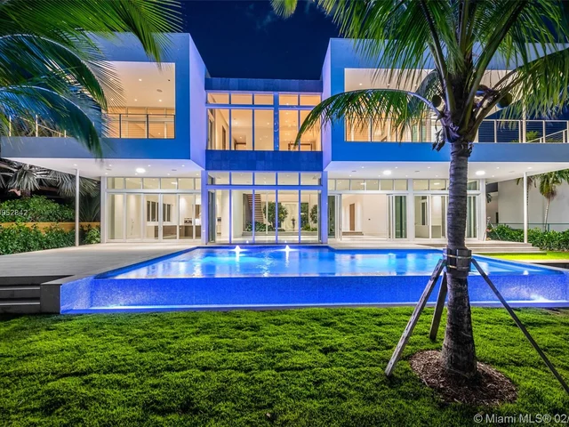 373 Center Island Drive, Golden Beach FL 33160