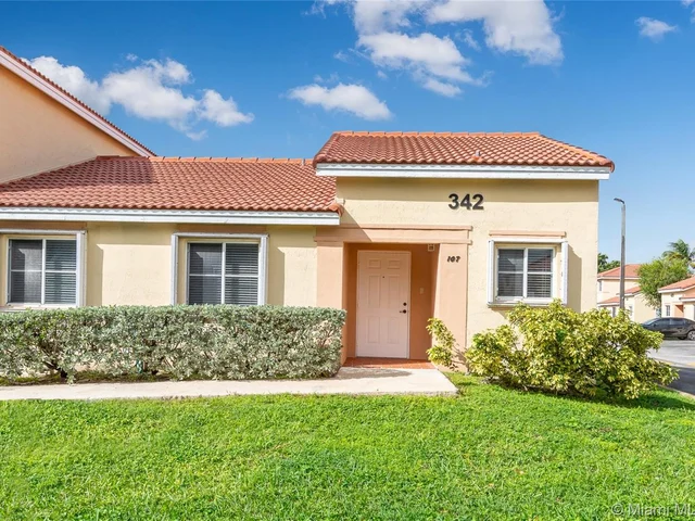 342 NW 114th Ave # 107, Sweetwater FL 33172