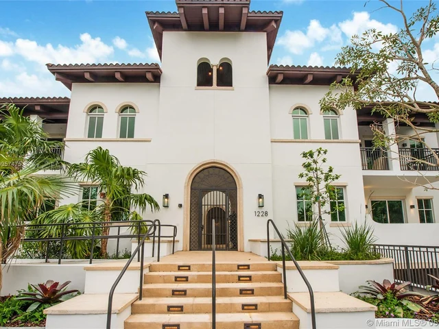 1228 Anastasia Ave # 202, Coral Gables FL 33134