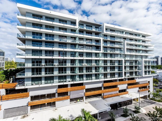 2960 NE 207th St # 908, Aventura FL 33180