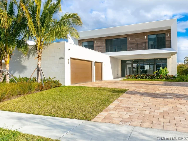 16630 Sunset Way, Weston FL 33326