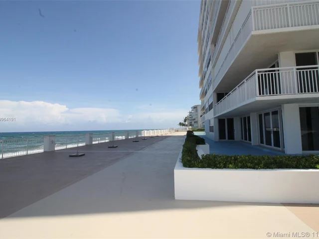 3546 S Ocean Blvd # 515, South Palm Beach FL 33480