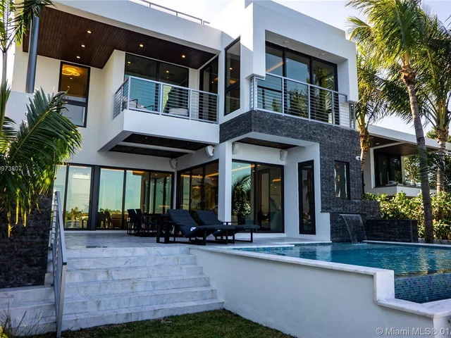 1311 Stillwater Dr, Miami Beach FL 33141