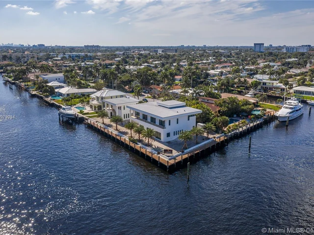 2791 NE 5th St, Pompano Beach FL 33062