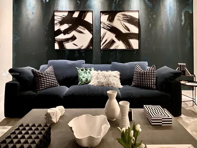 1000 Brickell Plaza # 3308, Miami FL 33131