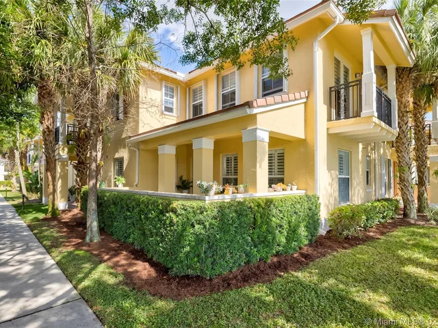 4680 Mimosa Pl # 805, Coconut Creek FL 33073