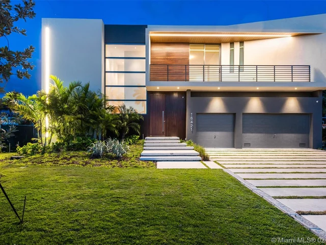 16421 NE 30th Ave, North Miami Beach FL 33160