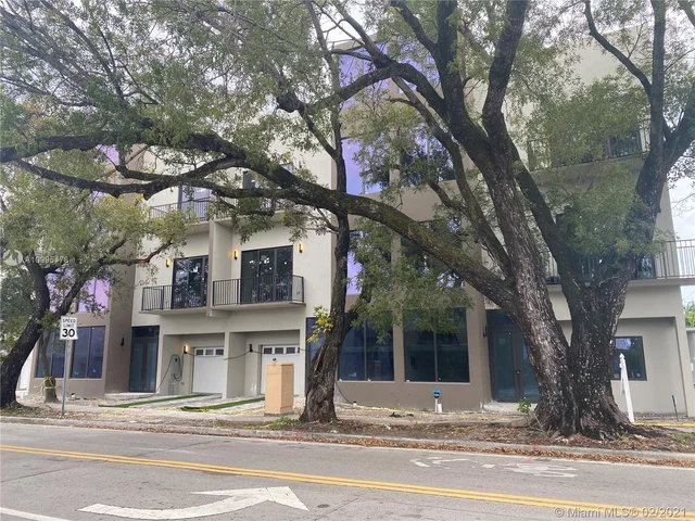 7101 NE 4th Ct, Miami FL 33138