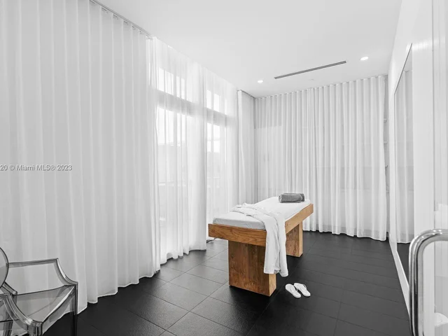 2000 Metropica Way # 201, Sunrise FL 33323