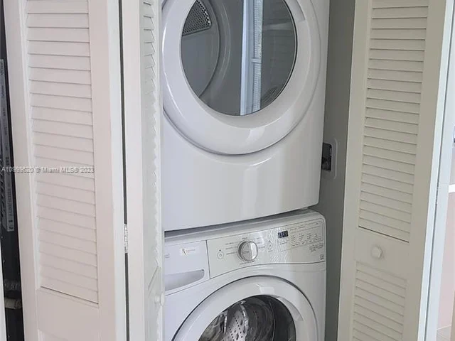 2000 Metropica Way # 201, Sunrise FL 33323