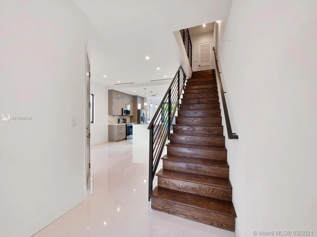 3061 SW 21 Ter, Miami FL 33145